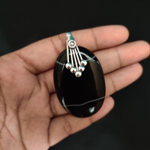  Navrabeads Premium Quality Natural Gemstone Banded Agate Pendant for Women