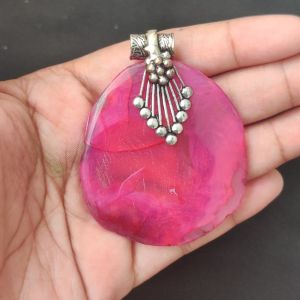 2.5" to 3" Natural Agate Slice Pendant, Silver Finish, sold by 1 Pc