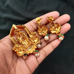  Antique gold Aandal Pendant