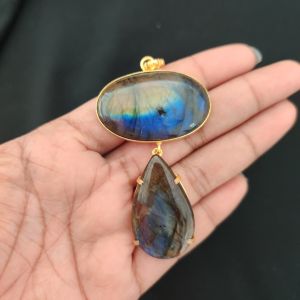 Navrabeads Mix Gemstone Pendants, 2 Stones | Gold Finish | Elegant Gemstone Pendant Set for Jewellery Making & DIY Designs