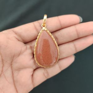 Sandstone Pendant, 1 to 1.5", Gold finish