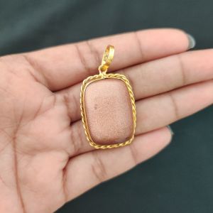 Sandstone Pendant, 1 to 1.5", Gold finish
