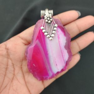 2.5" to 3" Natural Agate Slice Pendant, Silver Finish, sold by 1 Pc