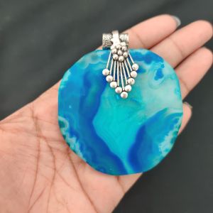 2.5" to 3" Natural Agate Slice Pendant, Silver Finish, sold by 1 Pc