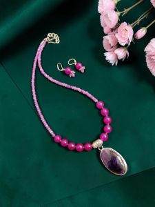 Navrabeads Onyx & Agate Necklace with Amethyst Pendant | 20 Inches