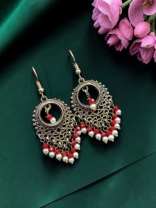 Navrabeads Pearl Earrings with Silver finish 