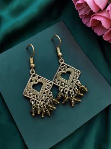 Navrabeads Gemstone Earrings with Silver finish 