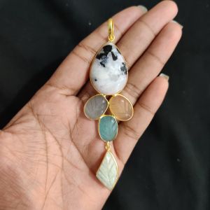 Navrabeads 5 Stone Design Pendant – Gold Finish | Elegant Pendant for Jewellery Making & DIY Designs