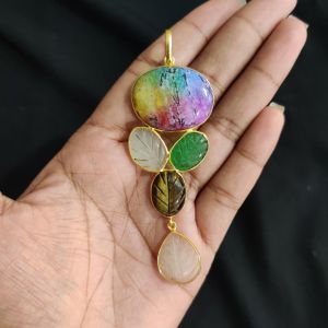 Navrabeads 5 Stone Design Pendant – Gold Finish