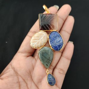 Navrabeads 5 Stone Design Pendant – Gold Finish