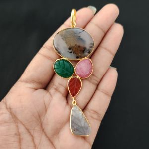 Navrabeads 5 Stone Design Pendant – Gold Finish