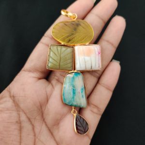 Navrabeads 5 Stone Design Pendant – Gold Finish