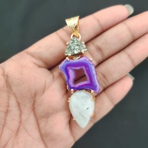 Navrabeads Premium Quality Natural 3 Step Gemstone Pendant Gold Finish with Anti-Tarnish Free Gold Polish for Women