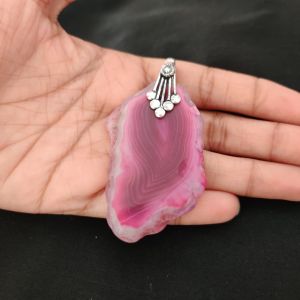 1.5" to 2" Natural Agate Slice Pendant, Silver Finish, sold by 1 Pc
