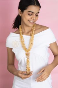 Navrabeads Citrine Gemstone Chip Necklace with Onyx Pendant for Women | Yellow Crystal Necklace for Confidence, Joy & Modern Ethnic Style | Handmade Designer Jewelry for Party, Festive & Daily Elegance