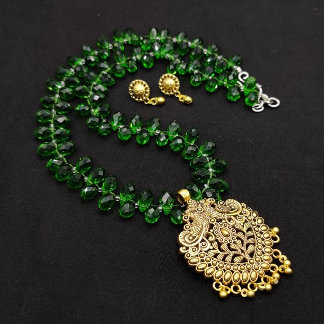 Kundan Gold Plated Green Beads Necklace Set – VOYLLA