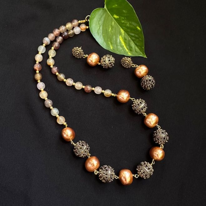Designer Black Onyx antique gold tone beaded necklace set at ₹2450 | Azilaa