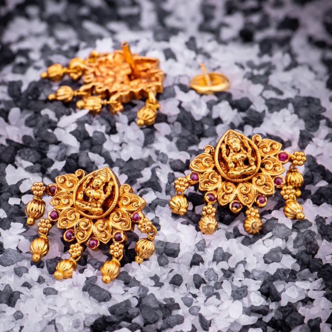 Lakshmi Kasu Earrings | Art of Gold Jewellery, Coimbatore