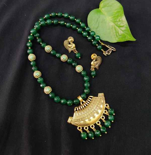 Gold plated Chatai Green Crystal Necklace