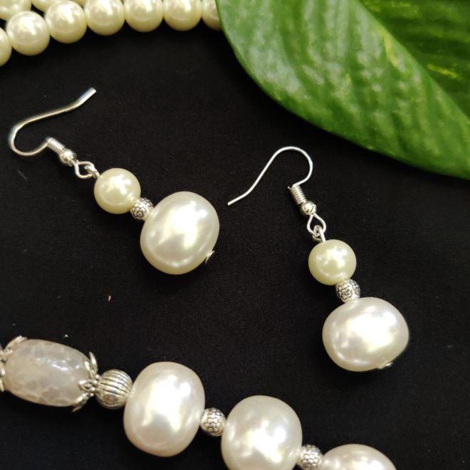 SILBERRY 925 Sterling Silver Swarovski Cream Pearl 8mm Earrings for Womens  and Girls Buy SILBERRY 925 Sterling Silver Swarovski Cream Pearl 8mm  Earrings for Womens and Girls Online at Best Price in