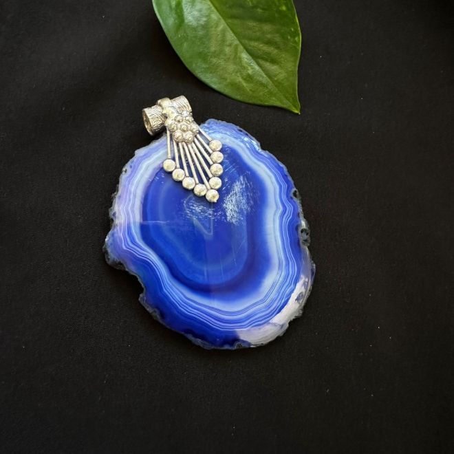Agate sales slice pendant