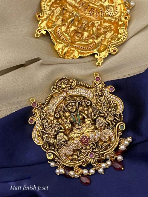 Perumal best sale gold pendant
