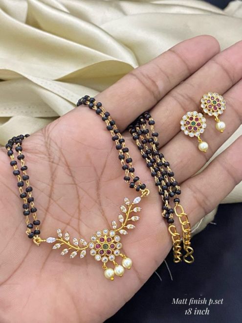 Matt finish mangalsutra top