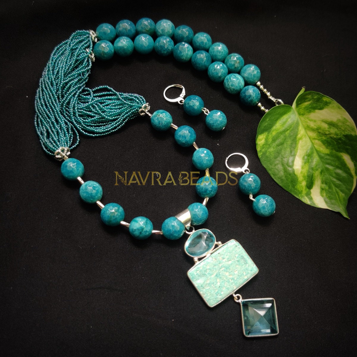 Natural stone agate necklace with graduated stone beads – Jewelry by  Glassando